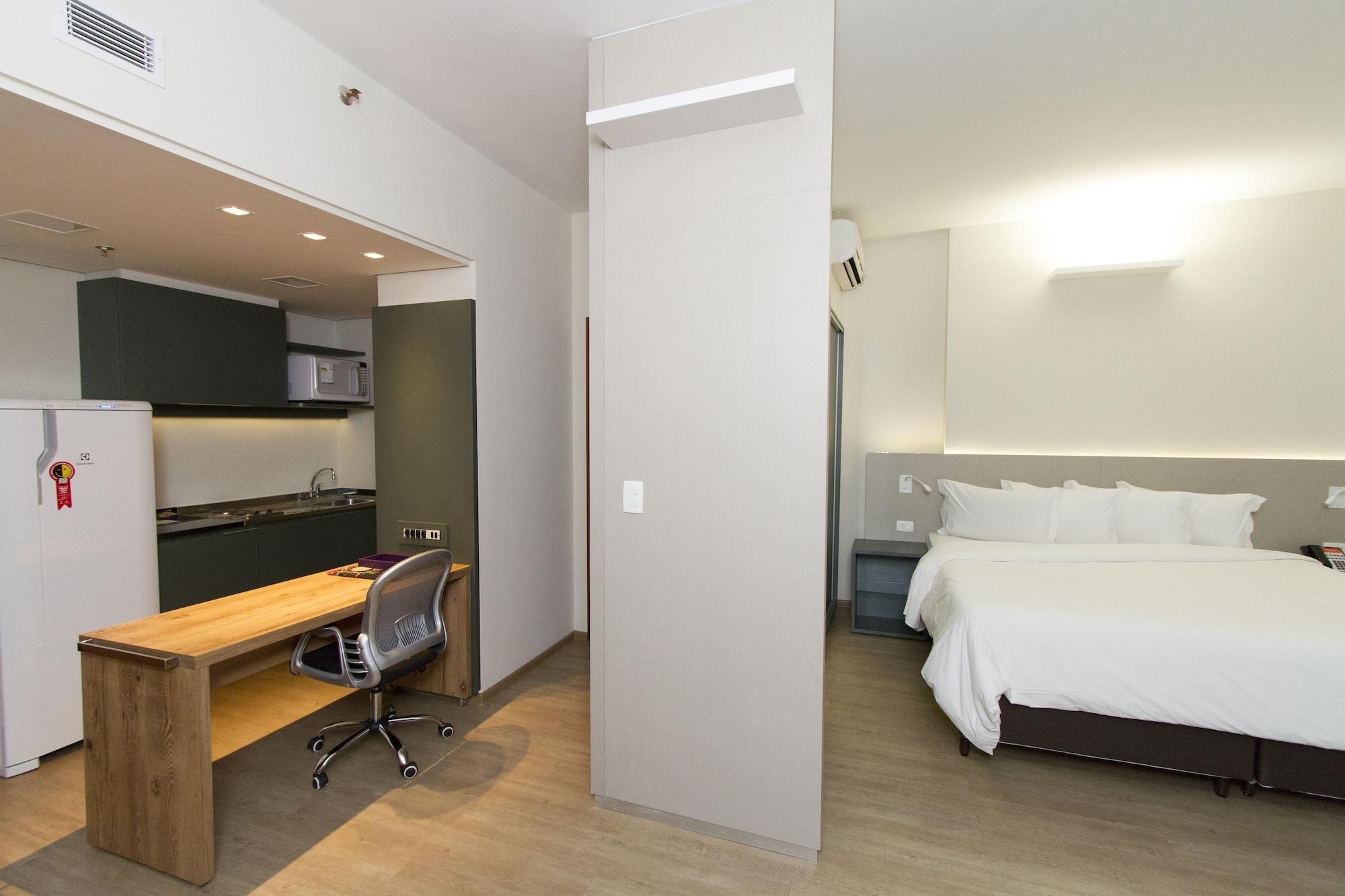 Esuites Virginia Luxemburgo Bh 4*