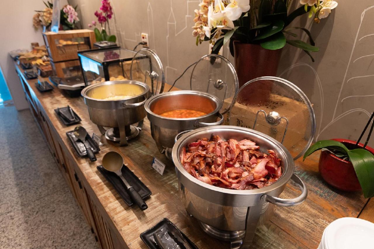 Esuites Virginia Luxemburgo Bh Hotel 4*